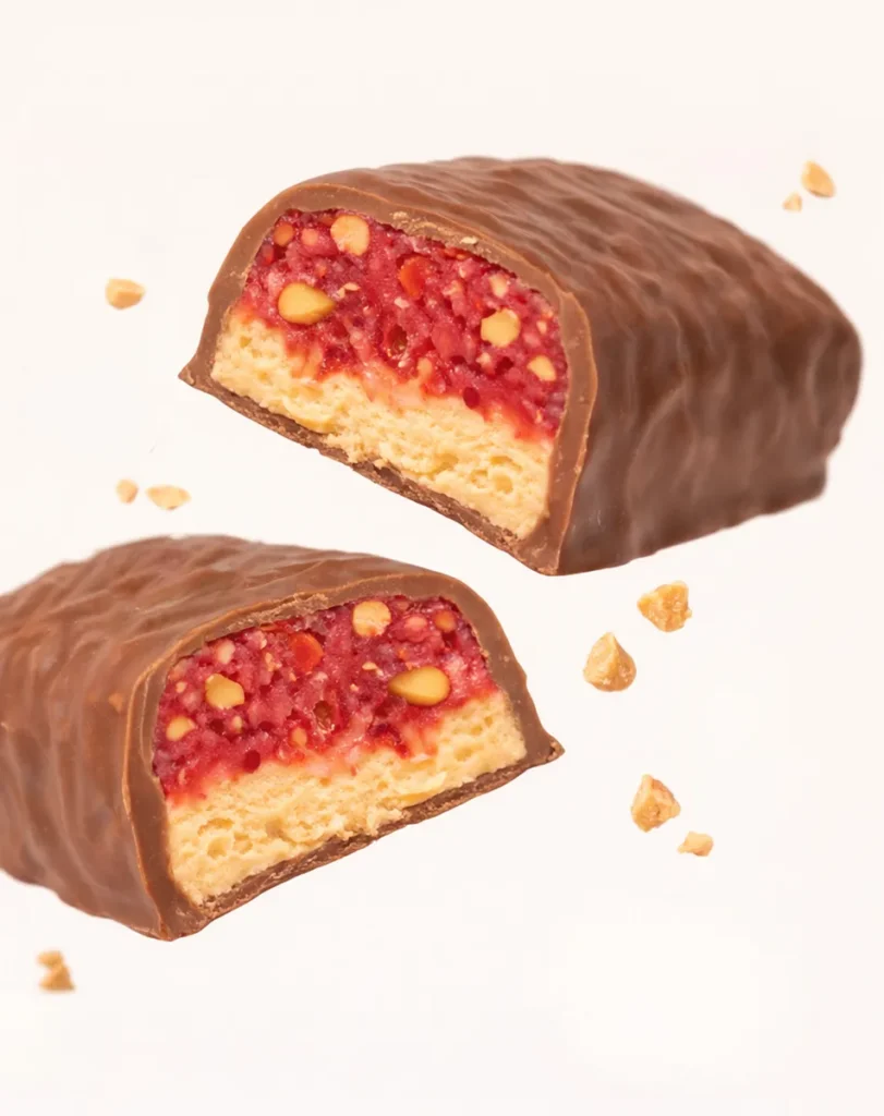 Double Trouble Protein Bar Peanut Butter Raspberry Jelly 55g – Quality Snack | Vilgain | - product photo 1, FUNCTIONAL FOOD & Protein Snacks & Sweets.