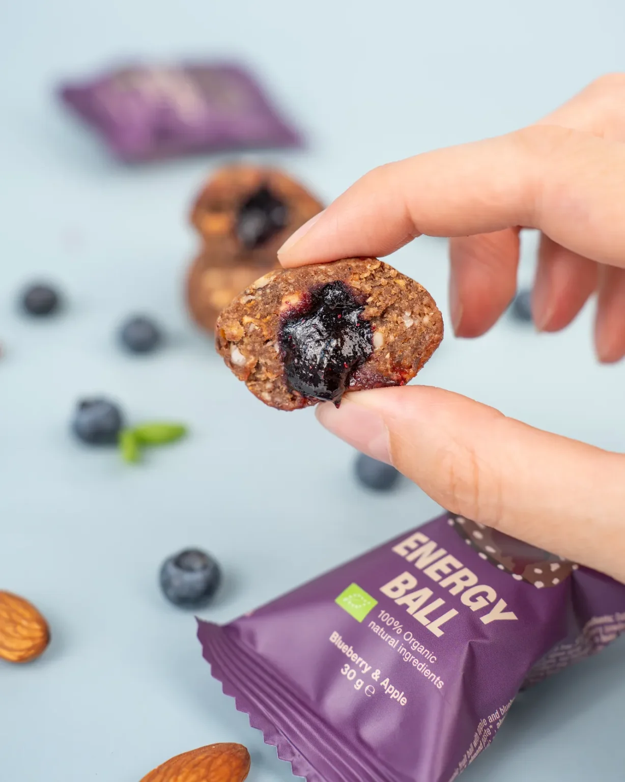 Energy Ball Blueberry & Apple – Nutrient-Rich Snack | Vilgain | 30g - Science-Backed Performance Energy Ball Blueberry & Apple – Nutrient-Rich Snack | Vilgain | 30g | Clinical-Grade Longevity Protocol, FUNCTIONAL FOOD & Protein Snacks & Sweets supplement.
