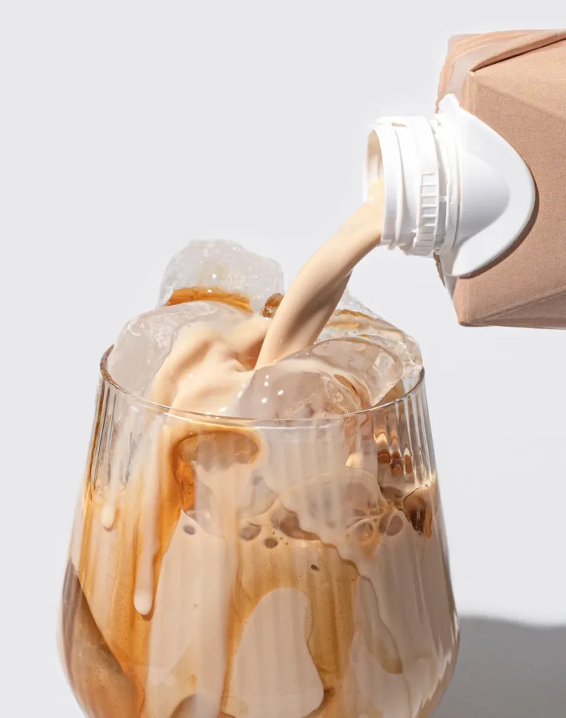 Protein Iced Coffee – High Protein Beverage | Vilgain | 330ml - product photo 2, Bio-Coffee, Matcha & Teas & FUNCTIONAL FOOD.